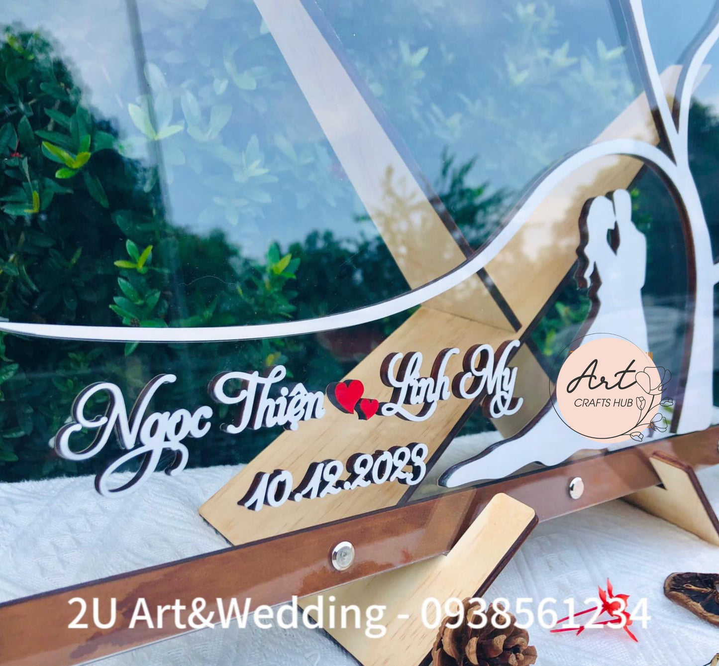 Wedding Guest Book, Personalized Bride and Groom Tree Rustic Drop Box, Tree Guest Book, Guest Book Alternative to Traditional Wedding Decor